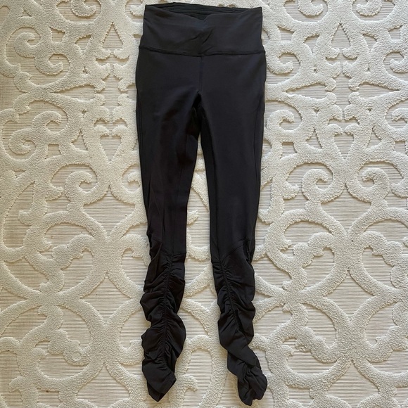 Lululemon Ready to Rulu Tight (28”) - Picture 5 of 12